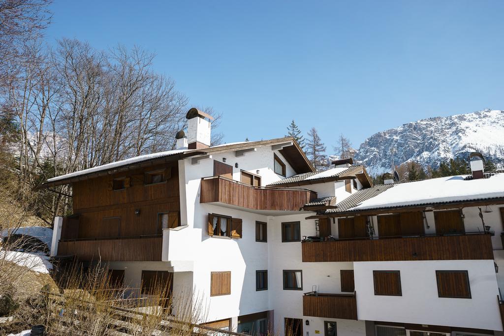 Villa Franchetti - Stayincortina Cortina d'Ampezzo Exterior photo