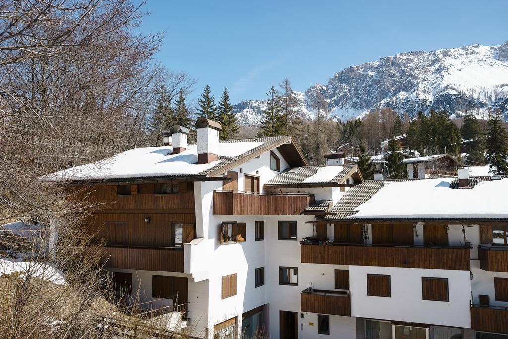 Villa Franchetti - Stayincortina Cortina d'Ampezzo Exterior photo